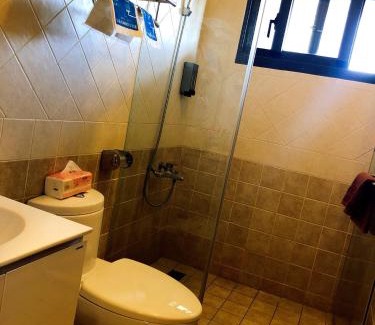 Shoufeng House | Cozy Propitious Castle B&B: Guest Rated 9/10 & Family Friendly