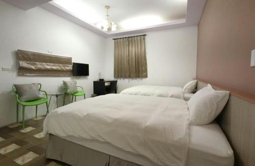 Shoufeng House | Cozy Propitious Castle B&B: Guest Rated 9/10 & Family Friendly