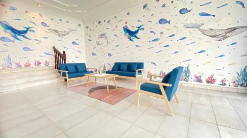 SS 2 House | Cozy Backyard Garden Villa with Pool & Family Amenities
