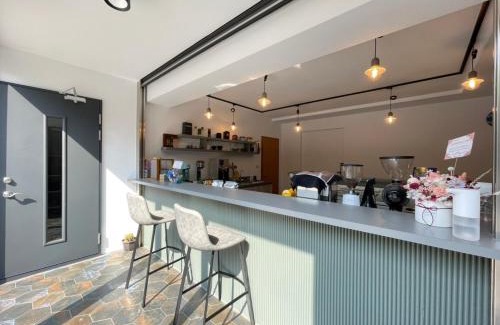 Liuqiu House | Experience Coastal Bliss at 味知旅宿 Unknown Coffee & B&B