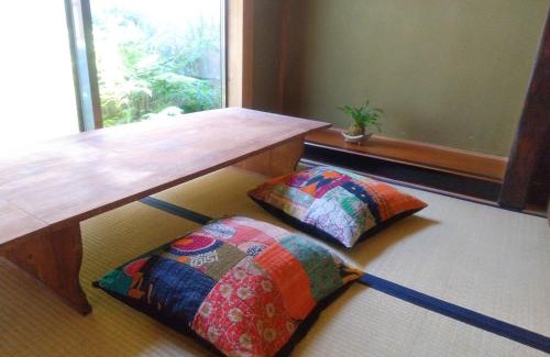 Kabeshima House | Experience Unique Charm at 呼子の港路地の古民家一棟貸切宿梵soyogi