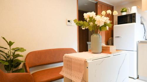 Naniwa Villa | Relax at 和御 汐美・沐美: Family-Friendly with Hot Tub