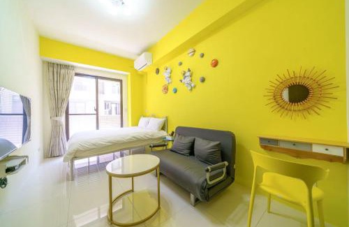 Wujie Villa | Eco-Friendly Retreat at 咫尺民宿 with Hot Tub & Kitchen