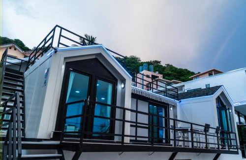 Wichit House | Oceanfront Bliss at 哦先生的海景别墅 – Guest Rated 9.3