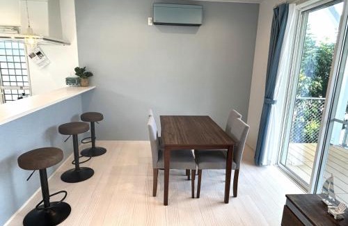 Hamasaki Apartment | Exceptional 唐津 海辺の家: Family-Friendly Beach Escape