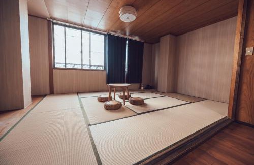 Higashisumiyoshi-ku Apartment | Budget-Friendly 唐風家 Near Subway with Family Amenities