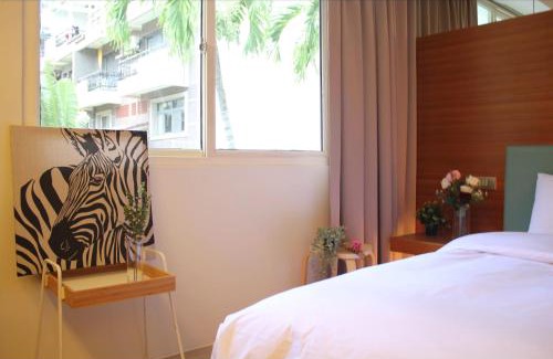 Anping Hotel | Budget-Friendly Stay at Edinburgh Motel with Breakfast