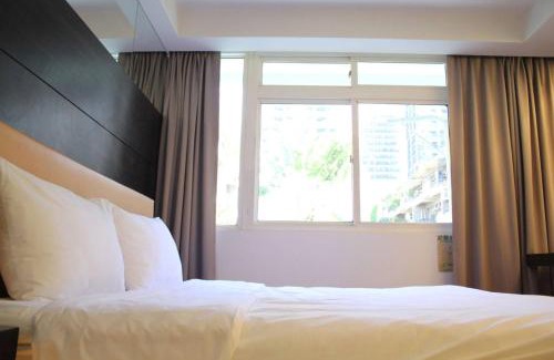 Anping Hotel | Budget-Friendly Stay at Edinburgh Motel with Breakfast