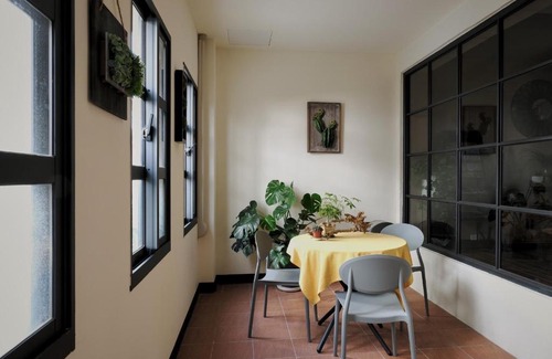 Jinhu House | Guest Rated: 9.6 at 喜苑民宿 with Breakfast & Child Care