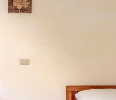 Zhuqi House | Cozy Inn By Tree: Pet-Friendly Retreat for Families