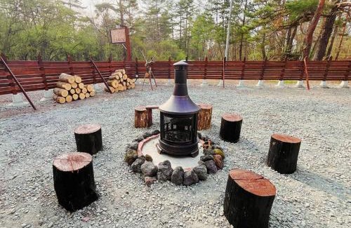 Tsumagoi House | Spacious 7-Bedroom Villa Near Toy Kingdom with Karaoke