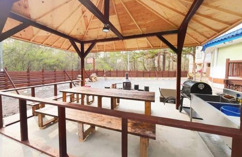 Tsumagoi House | Spacious 7-Bedroom Villa Near Toy Kingdom with Karaoke