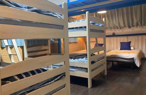 Makishi House | Comfortable Stay at 国際通りの宿 てぃーら - Family Friendly