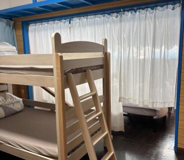 Makishi House | Comfortable Stay at 国際通りの宿 てぃーら - Family Friendly