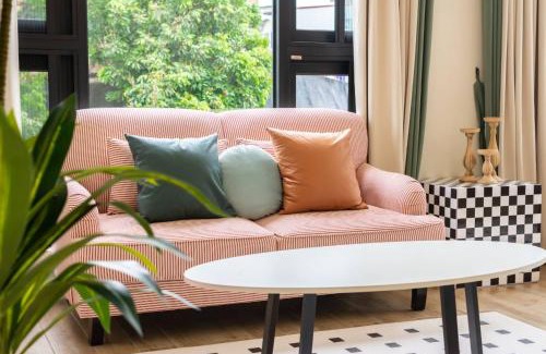 Puli Apartment | Discover Inviting Apartments in Ch'ieh-tung-chiao, Taiwan