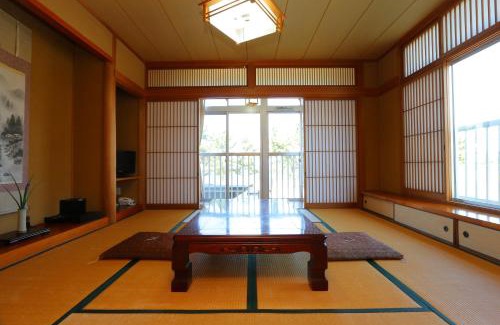 Karatsu Hotel | Discover Tranquility at 旅館 大政 Retreat
