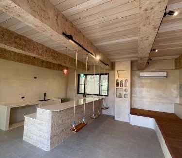 Hengchun Bed & Breakfast | Family-Friendly Retreat at 墾丁包棟民宿-曜凱樂
