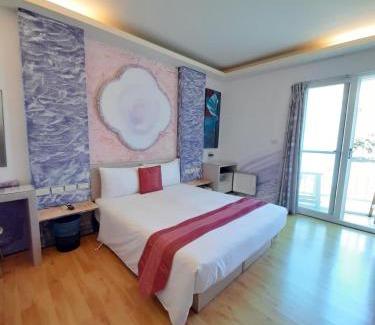 Big Beach House | Oceanfront Bliss at 墾丁大街 皇佳旅店 – Family Friendly Stay