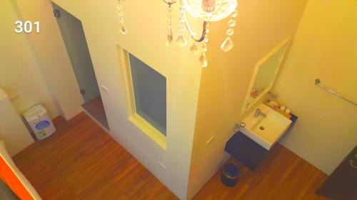 Wujie House | Enchanting Love Lake Castle: Pet Friendly with Breakfast