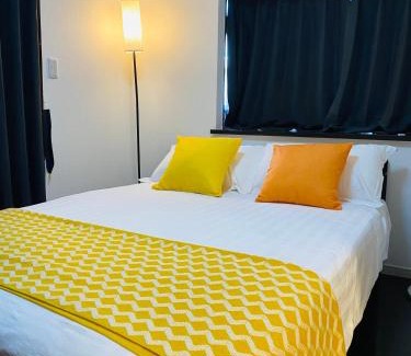 Shin-Osaka Apartment | Cozy Umeda Riverside Retreat with Hot Tub Access