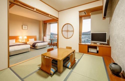 Nichinan Hotel | Relax at 天然温泉ひなたの宿日南宮崎 - 4-Star Family Retreat