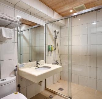 Hualien City Centre Hotel | Cullinan Hotel: Family-Friendly & Wheelchair Accessible Stay