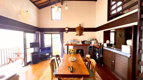 Bizen House | Oceanfront Paradise at 天空の城 - Guest Rated 10/10
