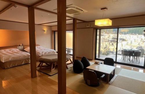 Oguni Hotel | Child-Friendly Retreat at 天空の湯屋 山荘 華柚