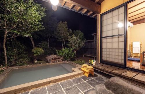 Oguni Hotel | Child-Friendly Retreat at 天空の湯屋 山荘 華柚