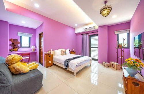 Sanxing Villa | Discover 太平山愛琴海136包棟民宿 with Pool & Hot Tub