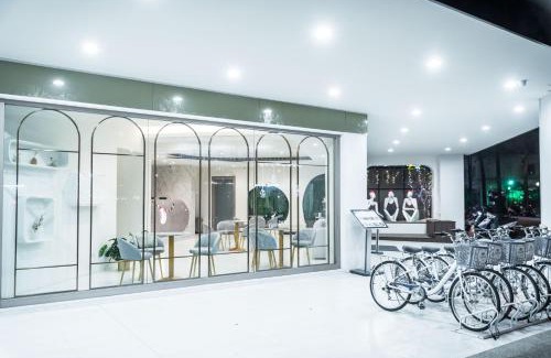 West District Hotel | Discover Relaxation at 婧仕女微旅 – Spa, Hot Tub & More