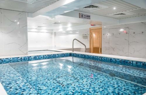 West District Hotel | Discover Relaxation at 婧仕女微旅 – Spa, Hot Tub & More