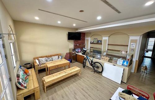 Hengchun Old Town House | Discover安可的家民宿: Cozy Stay Near恆春夜市