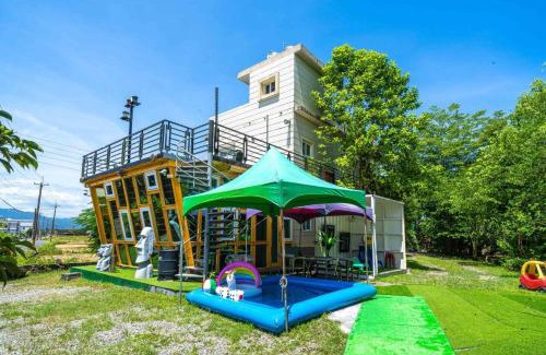 Jiaoxi House | Pet-Friendly Villa for Groups at 宜蘭81 Boat輕旅