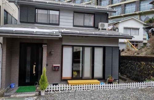 Azagawa Villa | Tranquil宝栄 Villas Lakeside with Hot Tub & Ocean Views