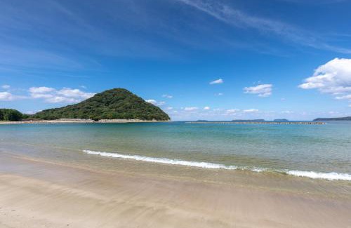 Hagi Hotel | Experience Oceanfront Bliss at 宵待ちの宿 萩一輪