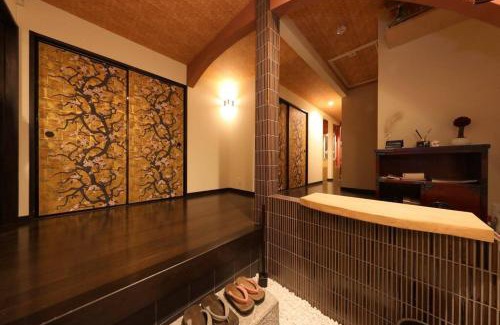 Joto Villa | Family-Friendly Retreat at 宿本陣蒲生 with Hot Tub Access