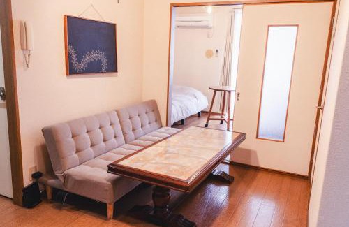 Maeda-nishi Machi Apartment | Family-Friendly 3-Bedroom Apartment with Parking Available