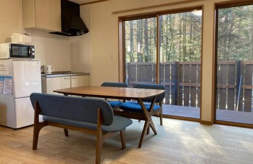 Narusawa House | Family-Friendly Retreat at 富士山下Cottage-A with 9.1 Rating