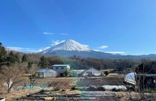 Narusawa Apartment | Family-Friendly Retreat at 富士山下Trailer House-B