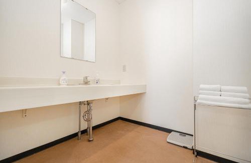 Gotemba Apartment | Family-Friendly Retreat at 富士見の宿 with Hot Tub Access