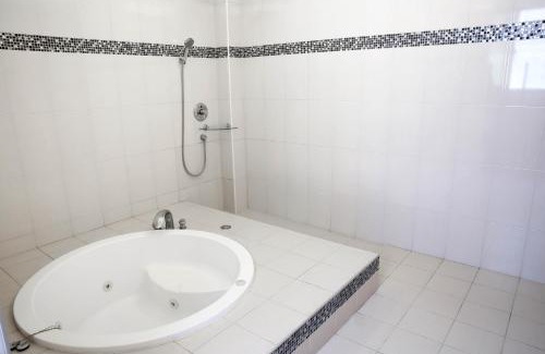 Changhua City Centre Hotel | Family-Friendly Stay at Fu Ching Motel – A Great Value