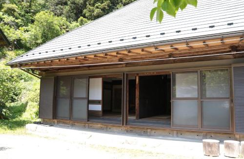 Ogawa House | Discover Villa Tabuchi: Family-Friendly with Hot Tub Bliss