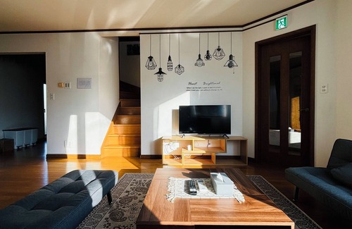 Otaru House | Cozy Otaru Villa with Garden, Near Station & Pet Friendly