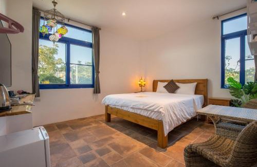 Xiaoliuqiu Bed & Breakfast | Relaxing Oceanfront Retreat at Lu Jing B&B with Spa Access