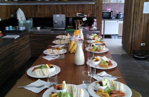 Shuangxi District Bed & Breakfast | Unforgettable Stay at 小鳥敲門 Bird Villa with Breakfast