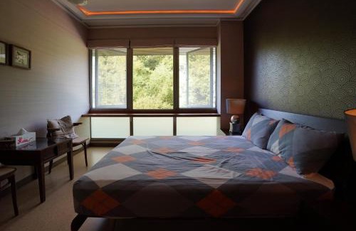Shuangxi District Bed & Breakfast | Unforgettable Stay at 小鳥敲門 Bird Villa with Breakfast