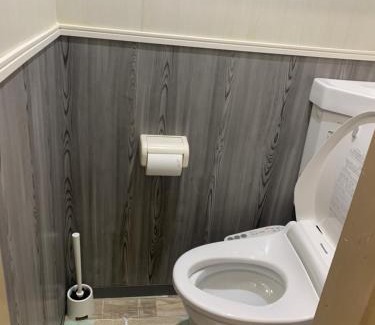 Kurosaki Apartment | Family-Friendly Stay at 山下ホテル301 - Great Value Awaits!