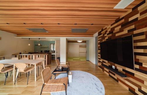 Ukiha Apartment | Family-Friendly Retreat at 山北の灯り for Unforgettable Stays