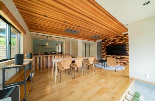 Ukiha Apartment | Family-Friendly Retreat at 山北の灯り for Unforgettable Stays